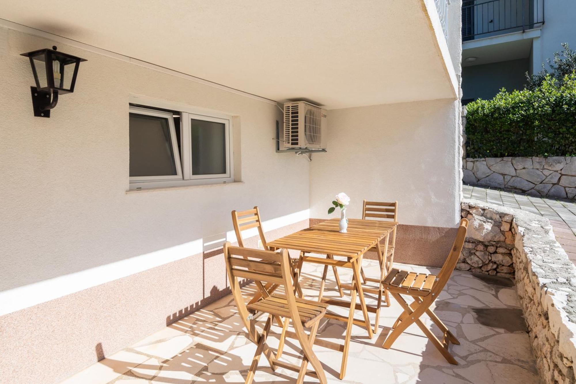 Sunshine Suites โอมิช ภายนอก รูปภาพ